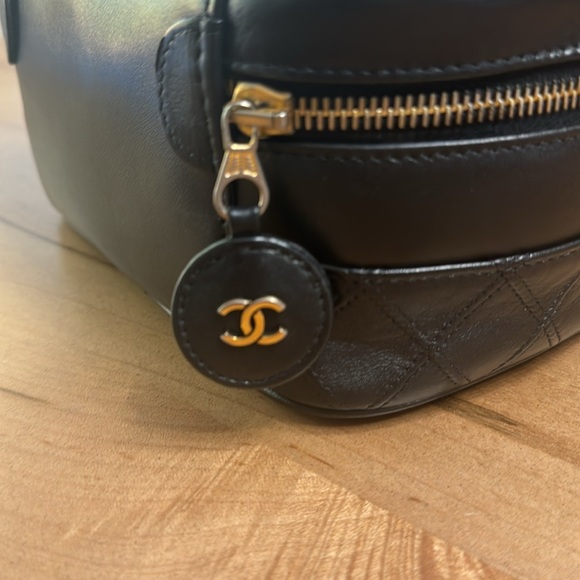 Chanel makeup bag/case - Picture 6 of 11